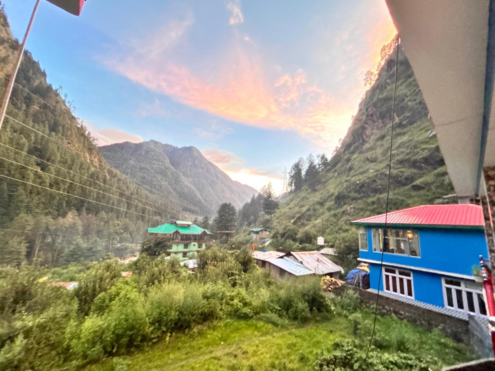 Formosa Hostel & Cafe Kasol Extérieur photo